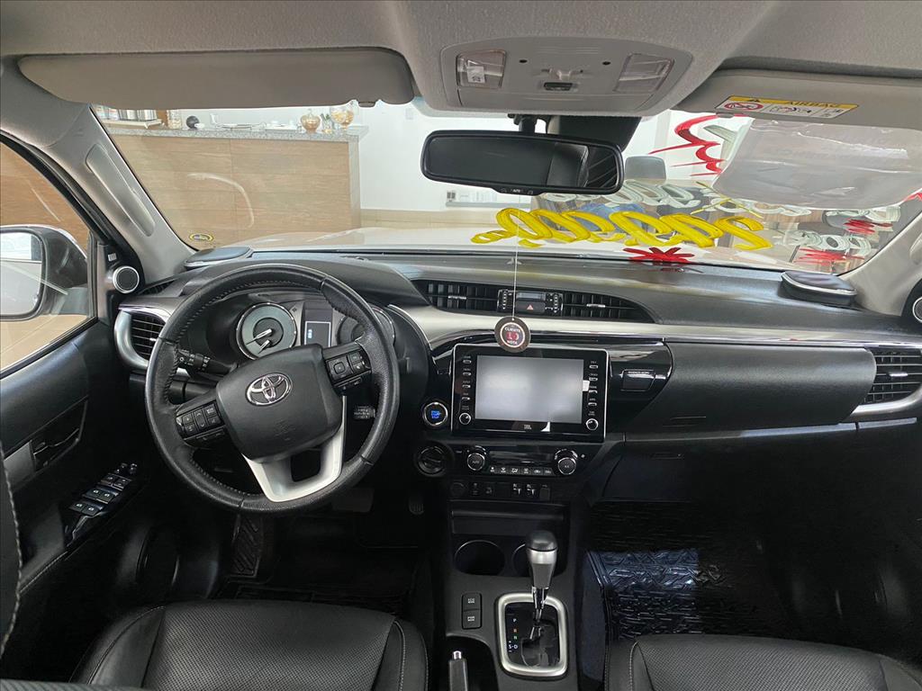 HILUX 2.8 D-4D TURBO DIESEL CD SRX 4X4 AUTOMÁTICO6