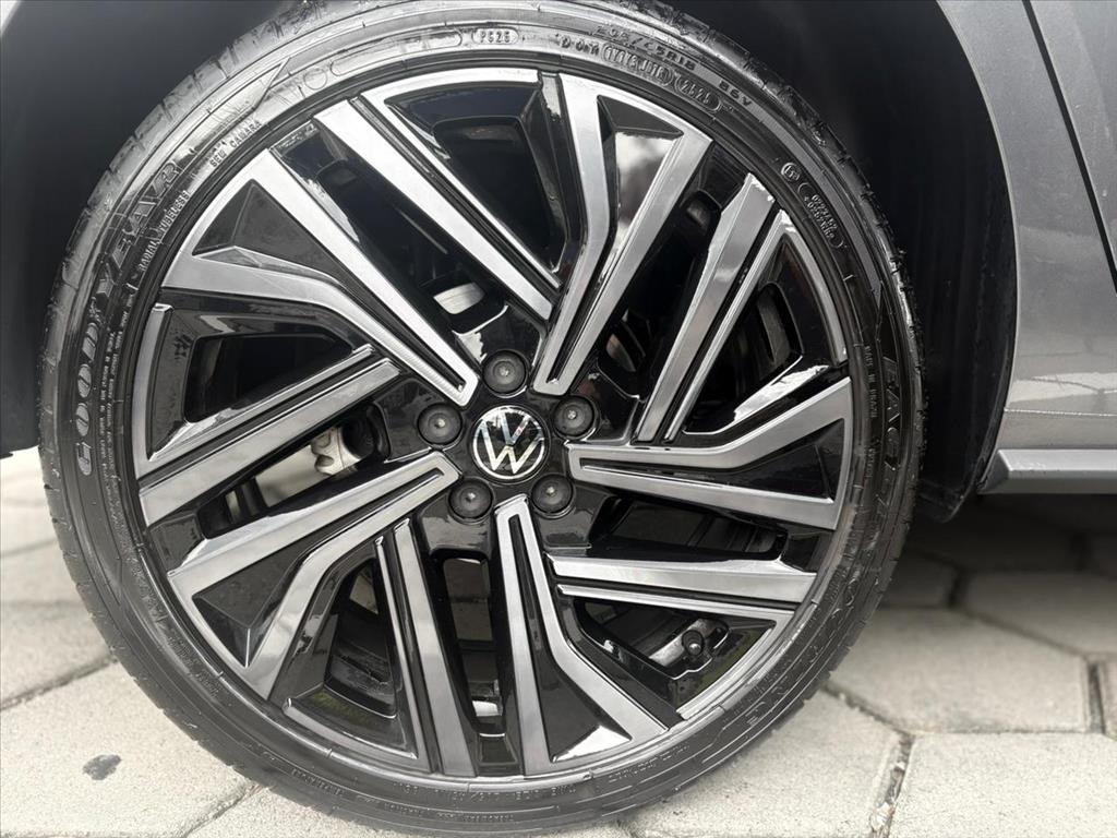 VIRTUS 1.4 250 TSI EXCLUSIVE AUTOMÁTICO9