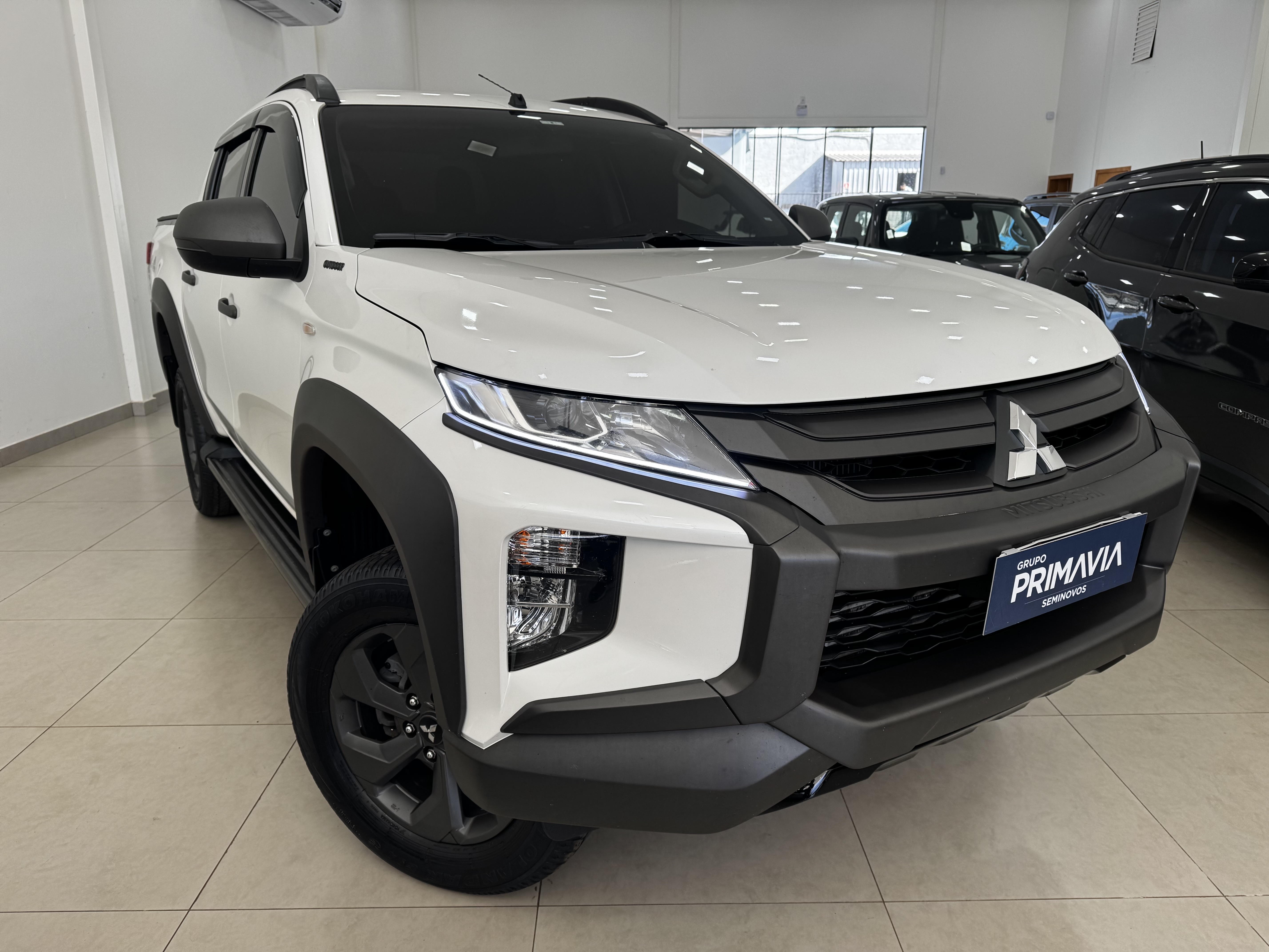 TRITON 2.4 BITURBO DIESEL CD GLS 4X4 AUTOMÁTICO1