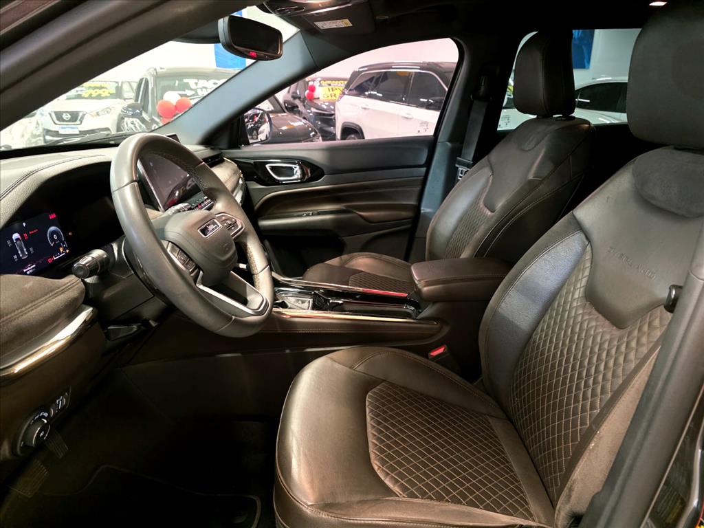 COMMANDER 1.3 T270 TURBO FLEX OVERLAND AT68
