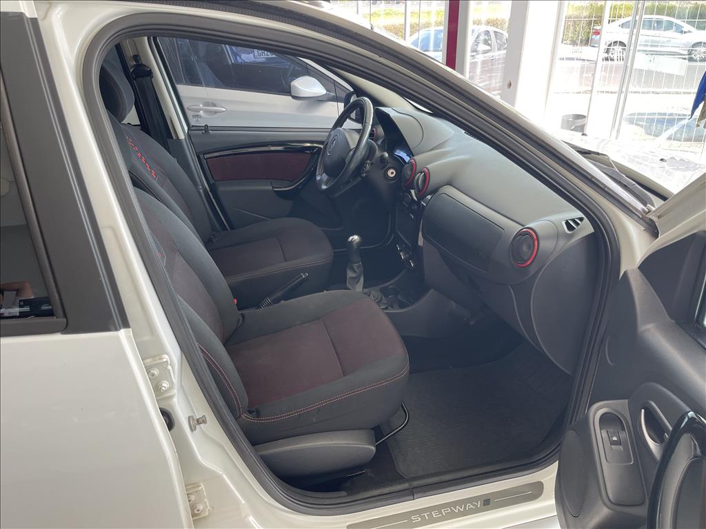 SANDERO 1.6 STEPWAY 8V FLEX 4P MANUAL SANDERO 1.6 STEPWAY 8V FLEX 4P MANUAL