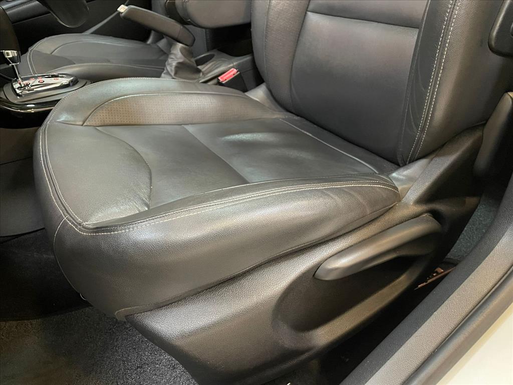 Peugeot-308-1.6 GRIFFE THP 16V FLEX 4P AUTOMÁTICO