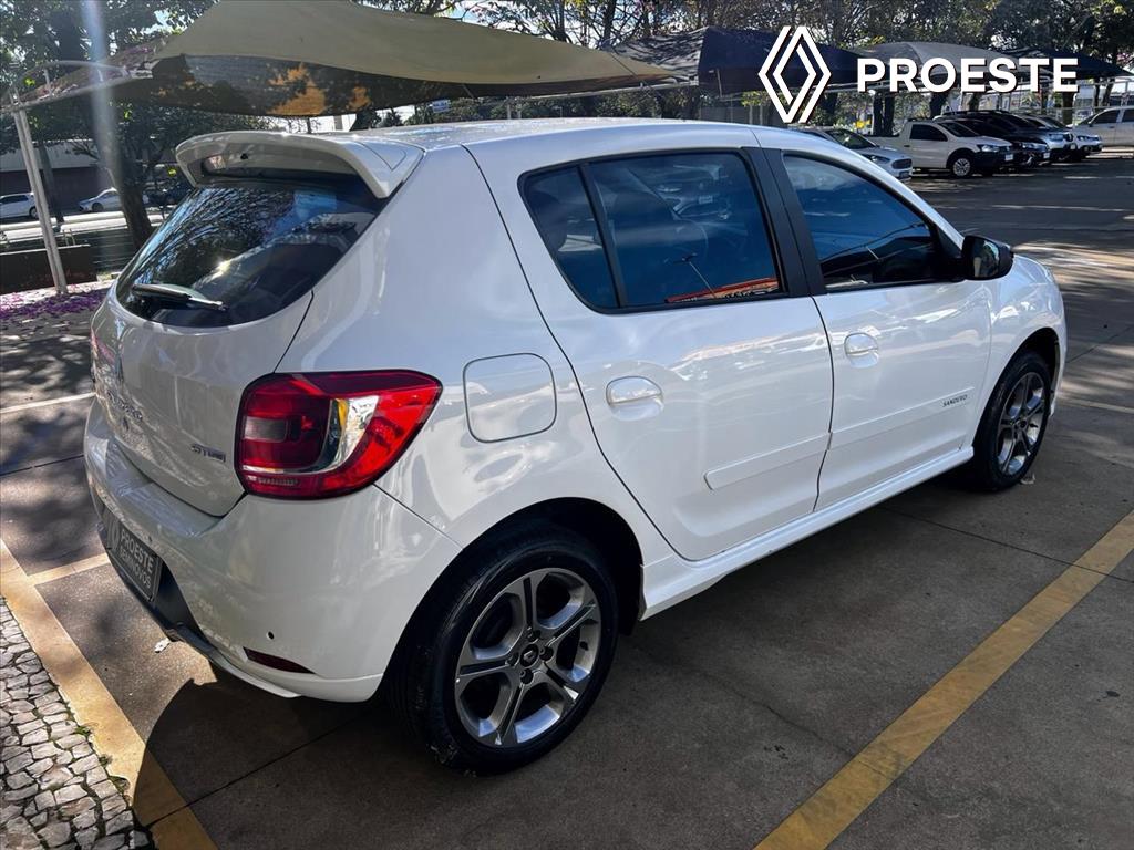 SANDERO 1.6 GT LINE LIMITED FLEX 4P MANUAL3