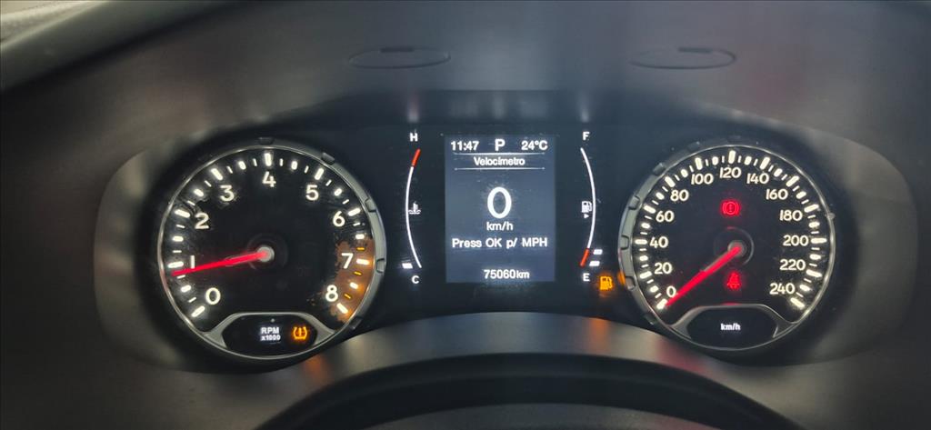 RENEGADE 1.8 16V FLEX LONGITUDE 4P AUTOMÁTICO10