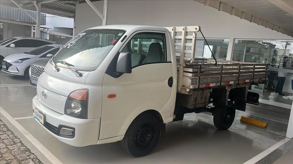 HR 2.5 LONGO COM CAÇAMBA 4X2 16V 130CV TURBO INTERCOOLER DIESEL 2P MANUAL