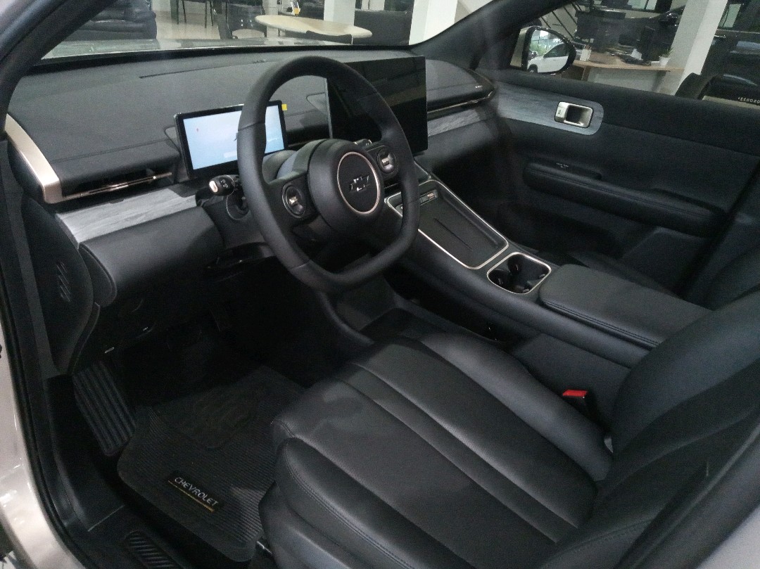 CAPTIVA EV 60 KW ELÉTRICO PREMIER9