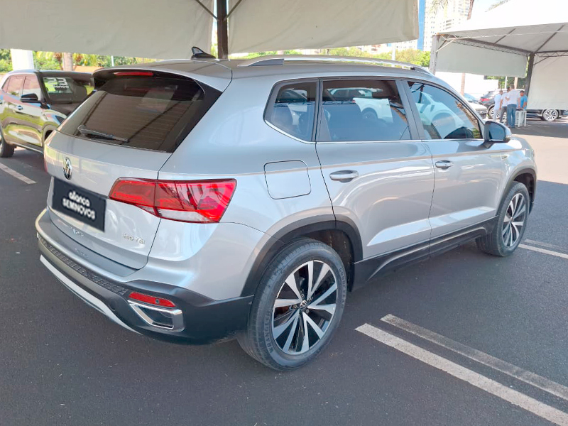 TAOS 1.4 250 TSI TOTAL FLEX HIGHLINE AUTOMÁTICO3