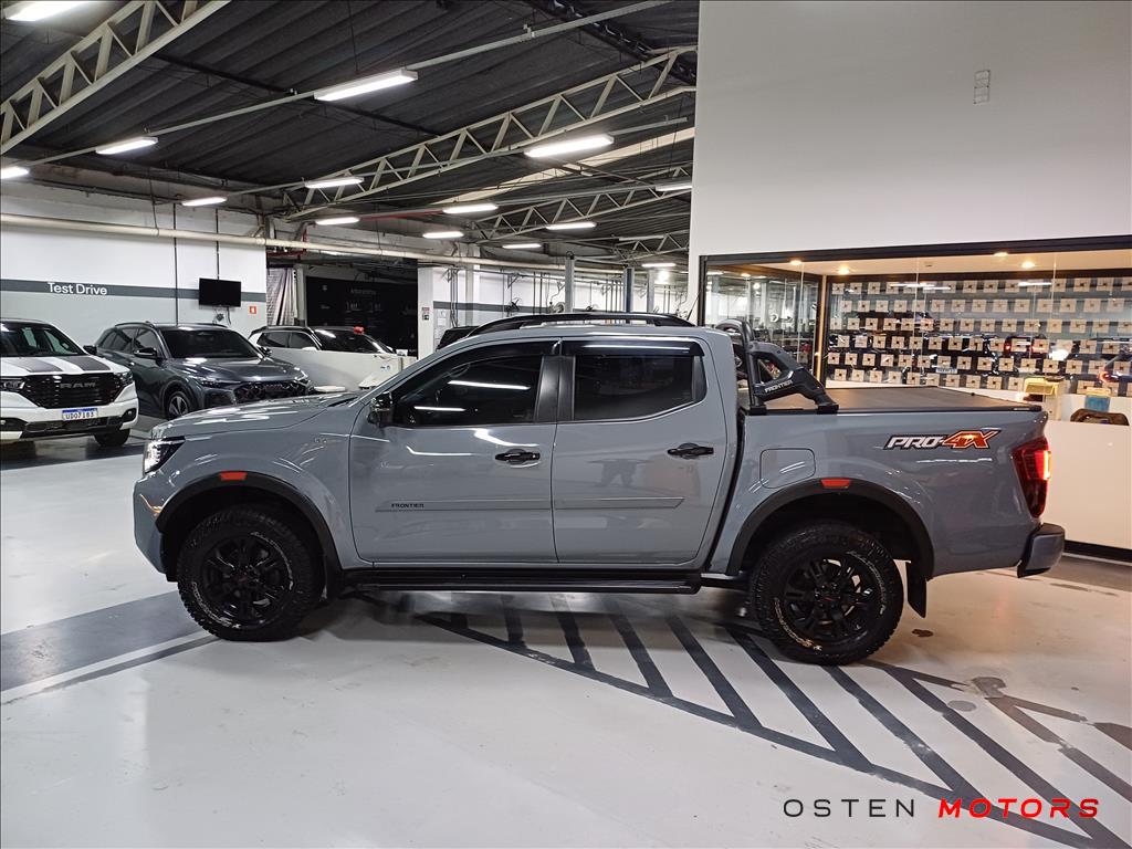 Nissan-FRONTIER-2.3 16V TURBO DIESEL PRO4X CD 4X4 AUTOMÁTICO