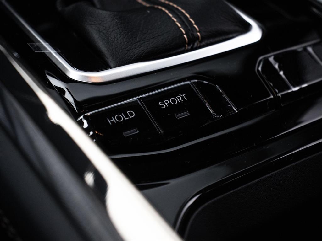 COMMANDER 1.3 T270 TURBO FLEX LIMITED AT617