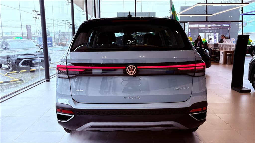 TAOS 1.4 250 TSI TOTAL FLEX HIGHLINE AUTOMÁTICO2