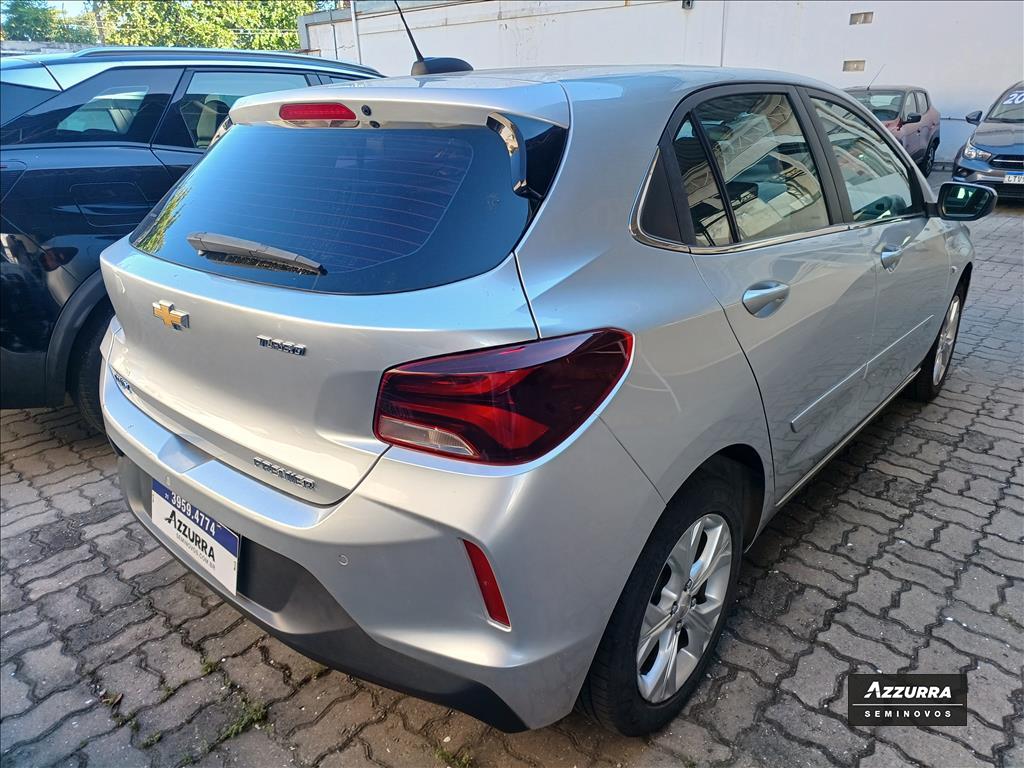 ONIX 1.0 TURBO FLEX AUTOMÁTICO5