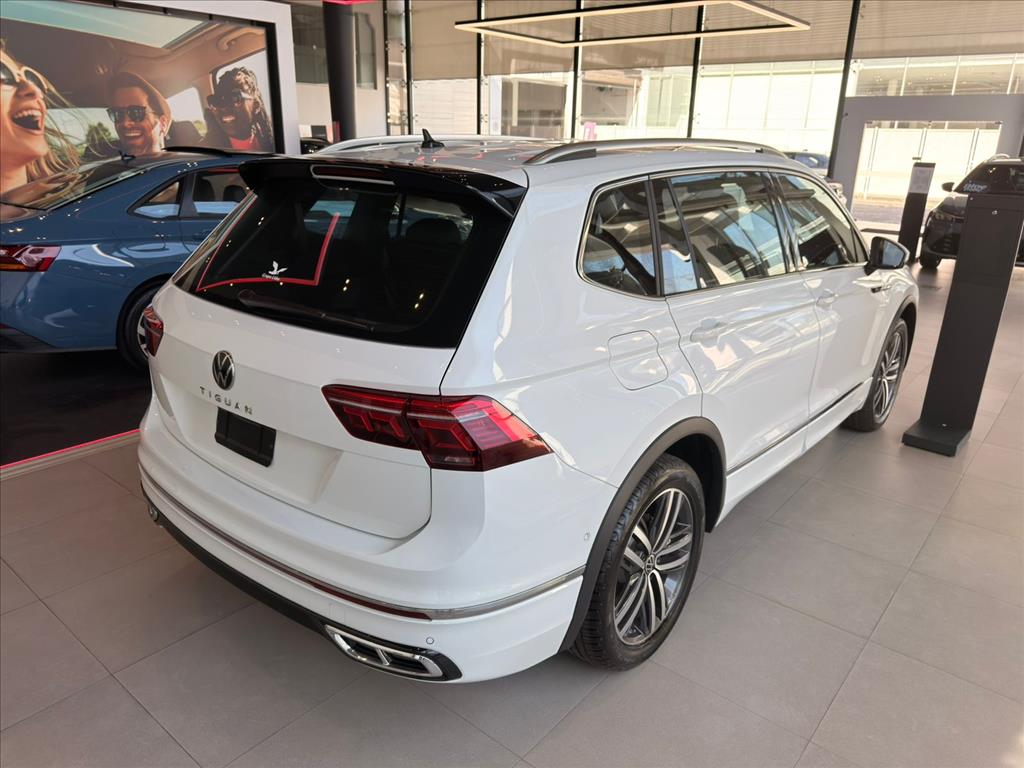 TIGUAN 2.0 300 TSI GASOLINA ALLSPACE R-LINE AUTOMÁTICO2