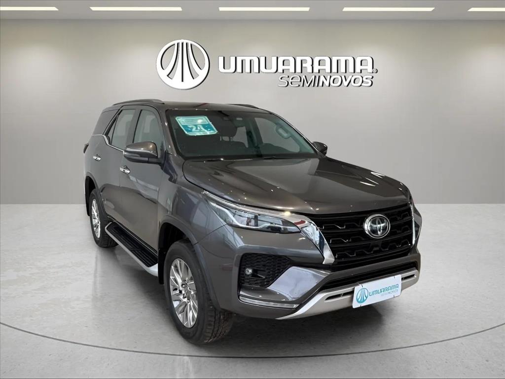 HILUX SW4 2.8 D-4D TURBO DIESEL SRX 4X4 AUTOMÁTICO2