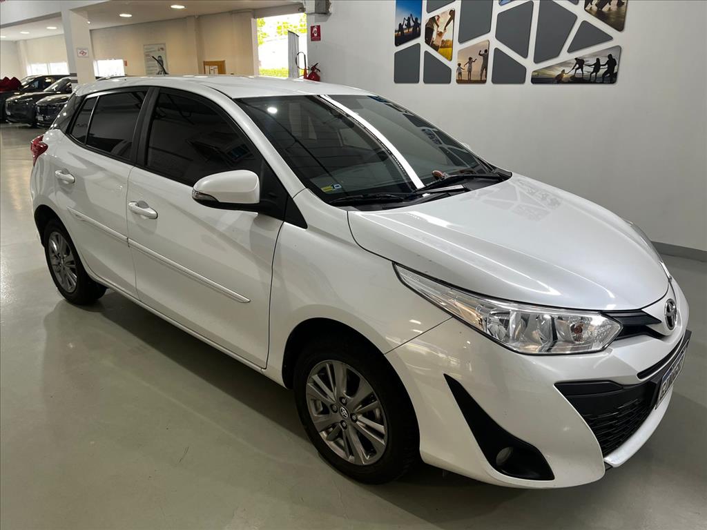 YARIS 1.5 16V FLEX XL PLUS CONNECT MULTIDRIVE2