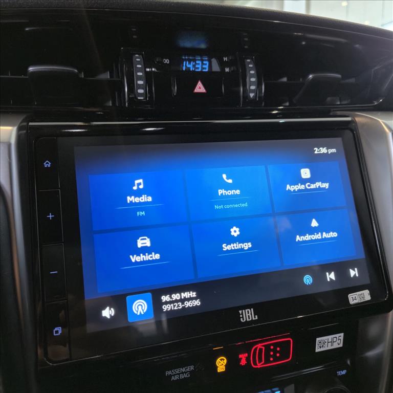 HILUX SW4 2.8 D-4D TURBO DIESEL SRX 7L 4X4 AUTOMÁTICO7