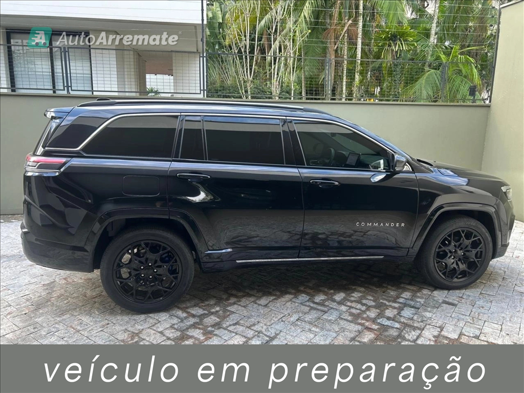 COMMANDER 1.3 T270 TURBO FLEX OVERLAND AT6