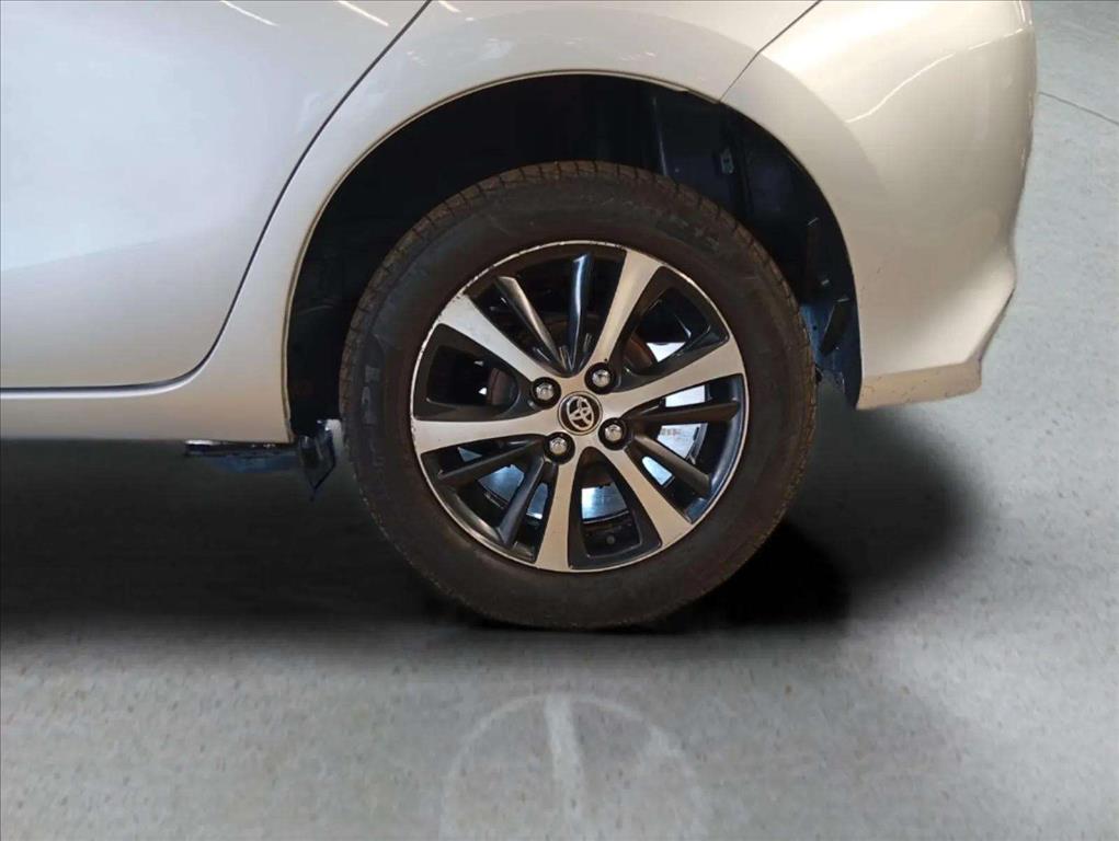 YARIS 1.5 16V FLEX XLS CONNECT MULTIDRIVE12