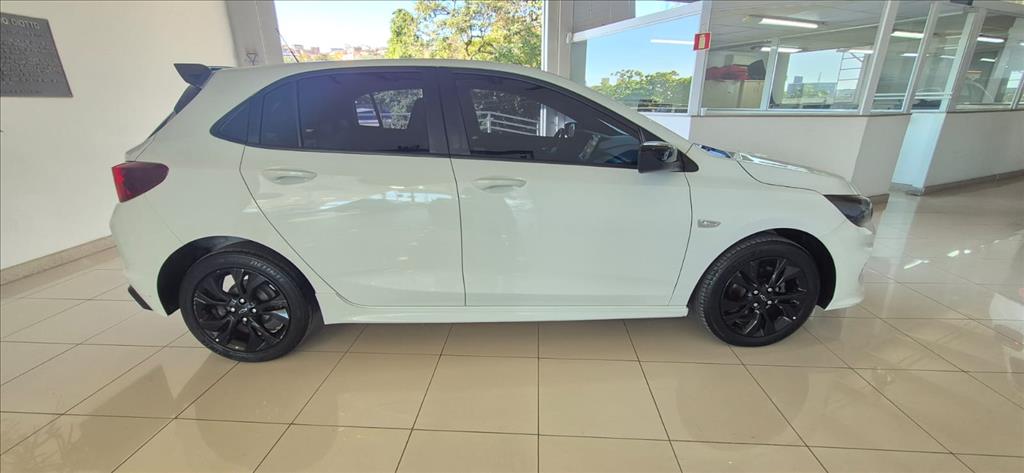 ONIX 1.0 TURBO FLEX RS AUTOMÁTICO1