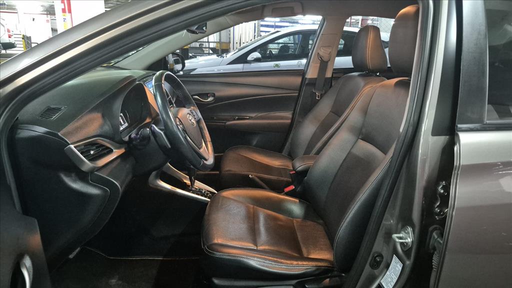 YARIS 1.5 16V FLEX SEDAN XS MULTIDRIVE14