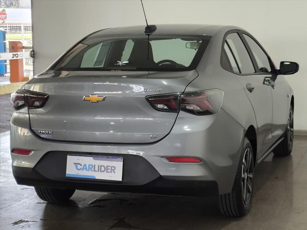 ONIX PLUS 1.0 TURBO FLEX LT AUTOMÁTICO9