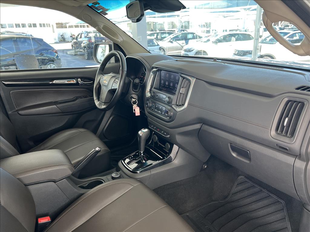 S10 2.8 16V TURBO DIESEL HIGH COUNTRY CD 4X4 AUTOMÁTICO