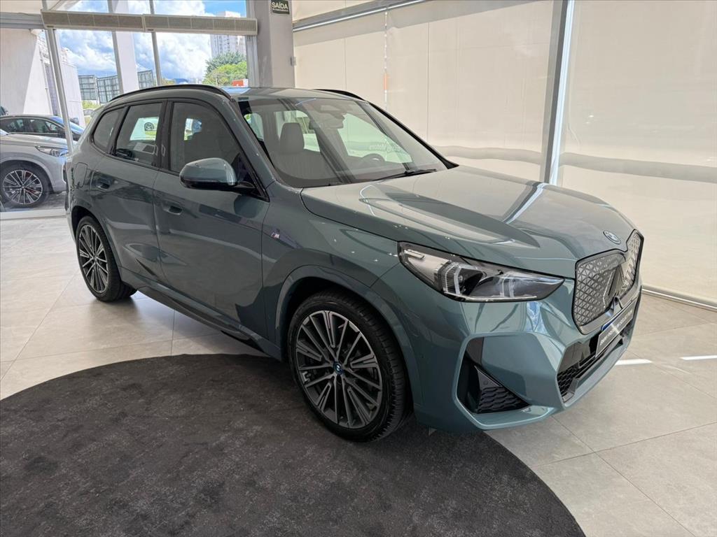 BMW-iX1-ELÉTRICO XDRIVE30 M SPORT