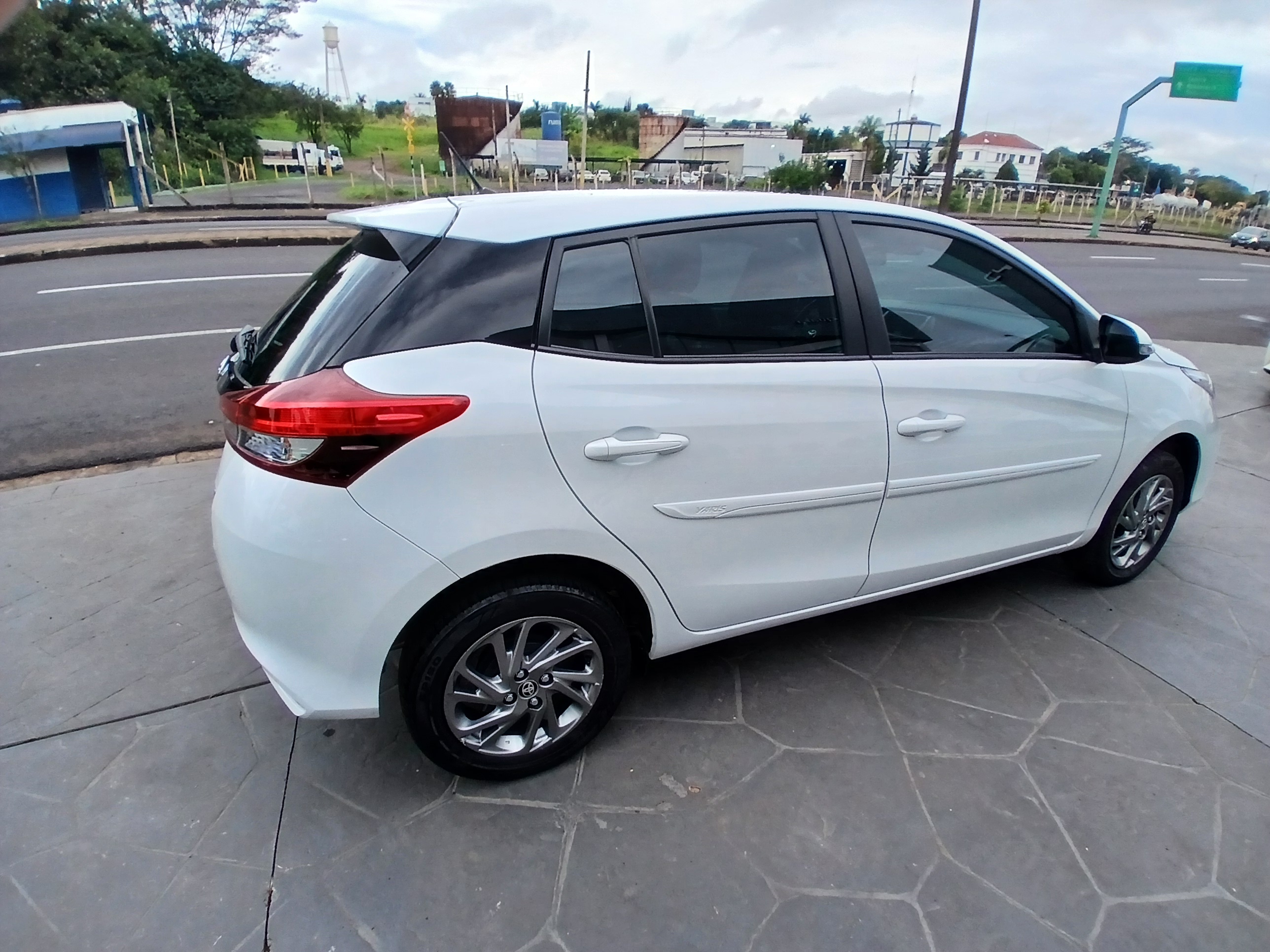 YARIS 1.5 16V FLEX XS MULTIDRIVE5