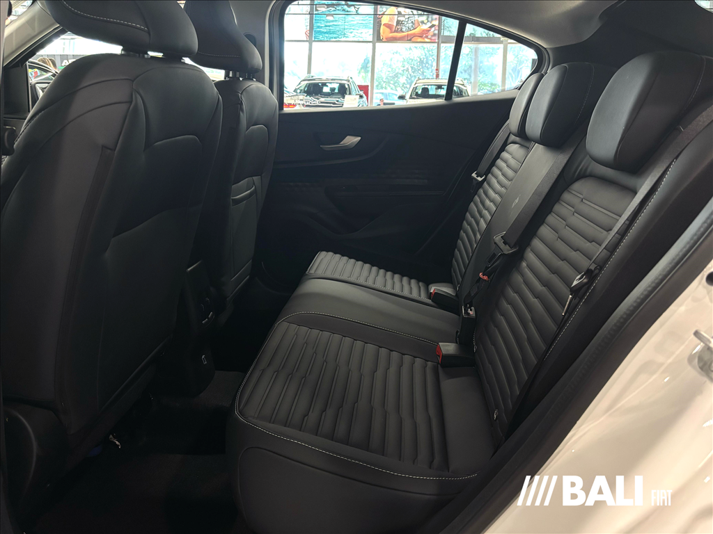 FASTBACK 1.0 TURBO 200 HYBRID AUDACE CVT11