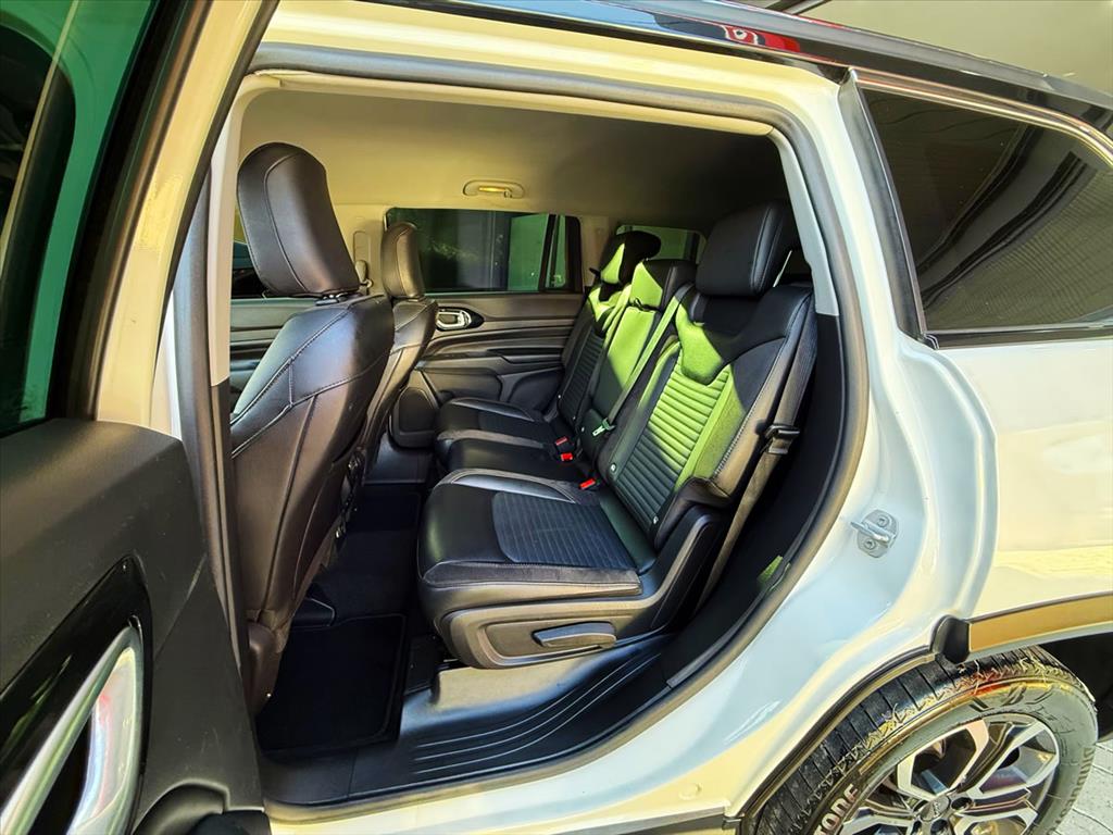 Jeep Commander - 1.3 T270 TURBO FLEX LIMITED AT6