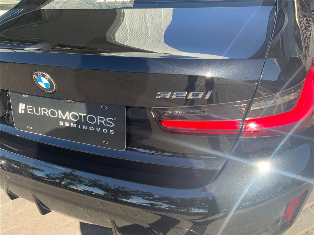 BMW-320i-2.0 16V TURBO FLEX M SPORT AUTOMÁTICO