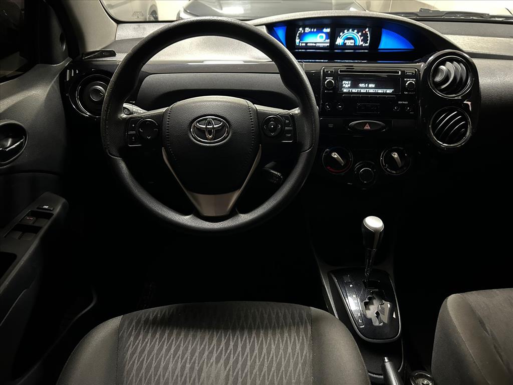 ETIOS 1.5 X PLUS SEDAN 16V FLEX 4P AUTOMÁTICO7
