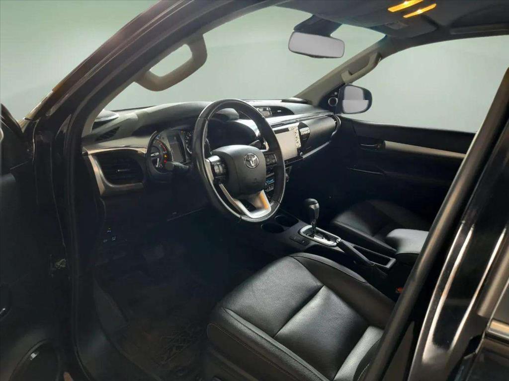 HILUX 2.8 D-4D TURBO DIESEL CD SRX 4X4 AUTOMÁTICO8