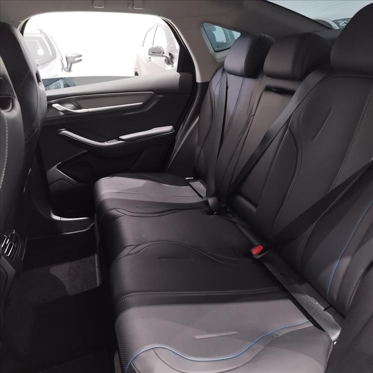 KING 1.5 DM-I PHEV GS AUTOMÁTICO14