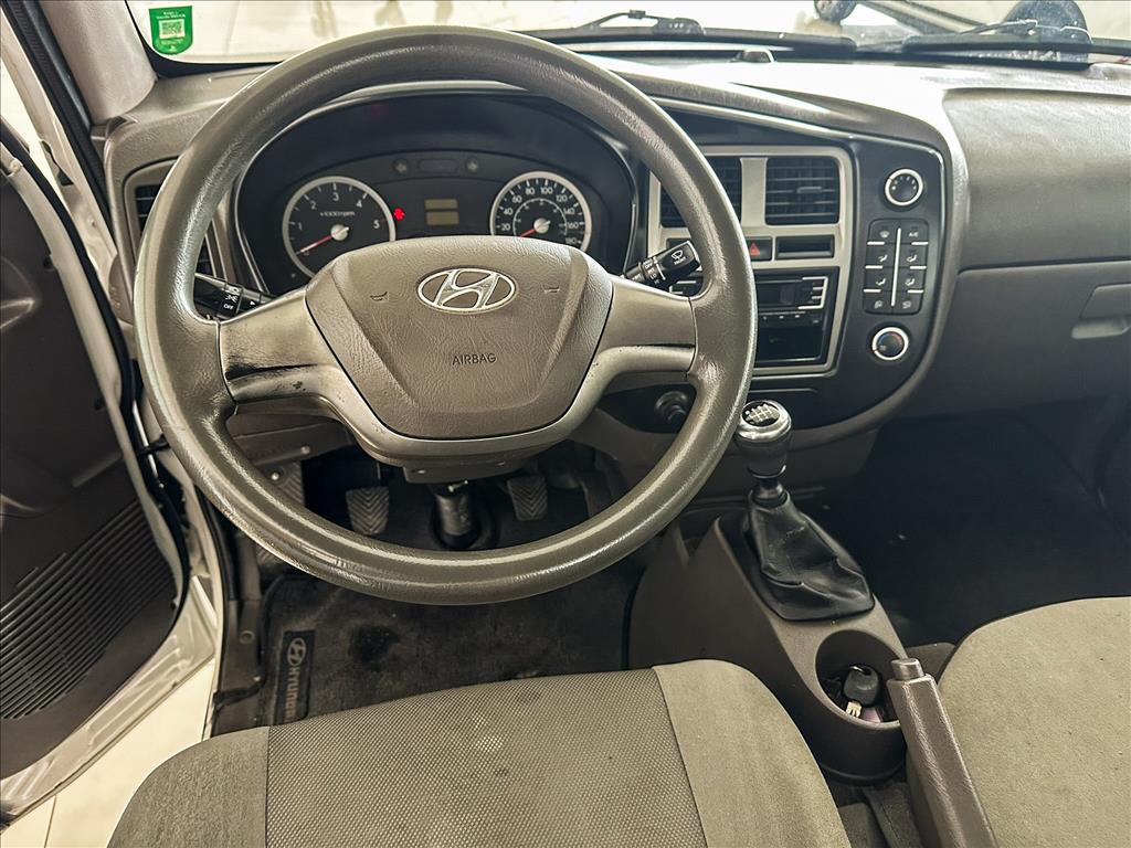 HR 2.5 LONGO SEM CAÇAMBA 4X2 16V 130CV TURBO INTERCOOLER DIESEL 2P MANUAL5