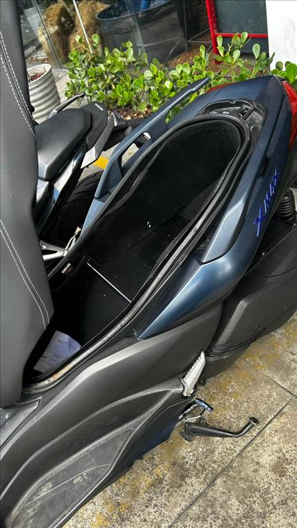 YAMAHA XMAX foto 8