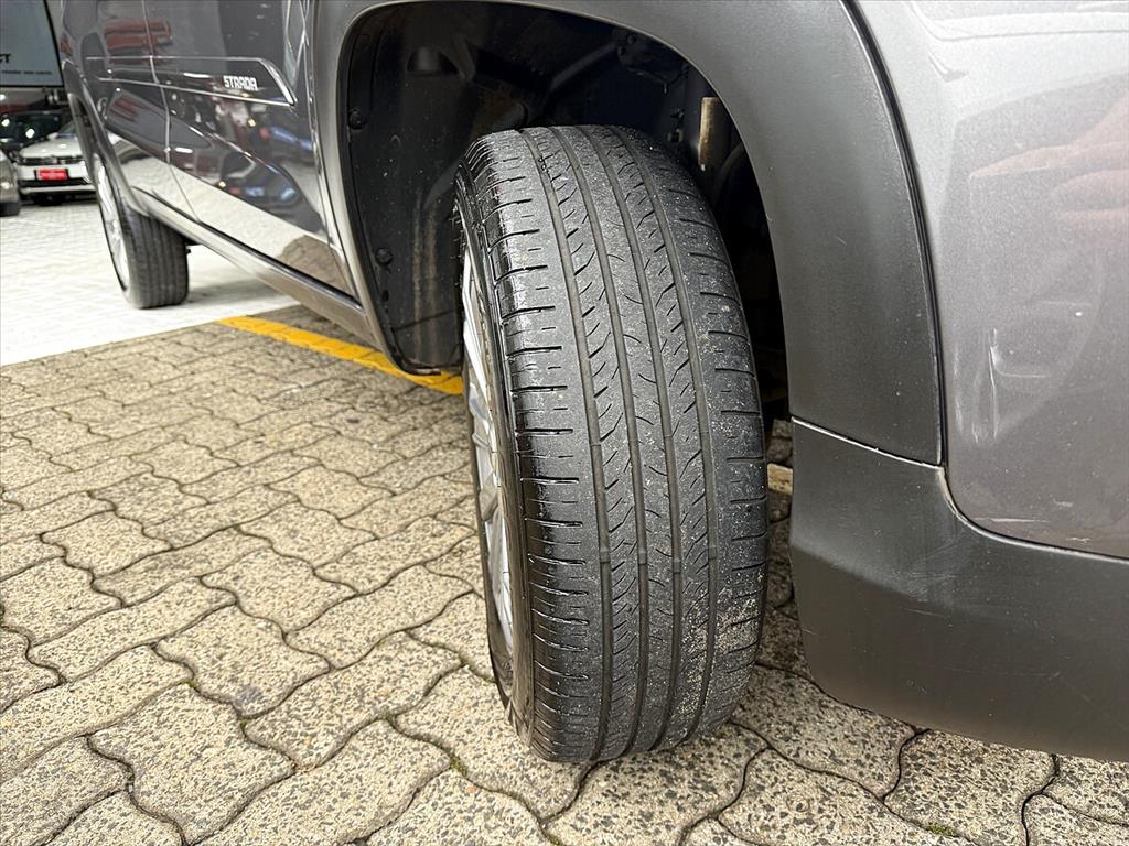 Fiat Strada - 1.3 FIREFLY FLEX FREEDOM CS MANUAL