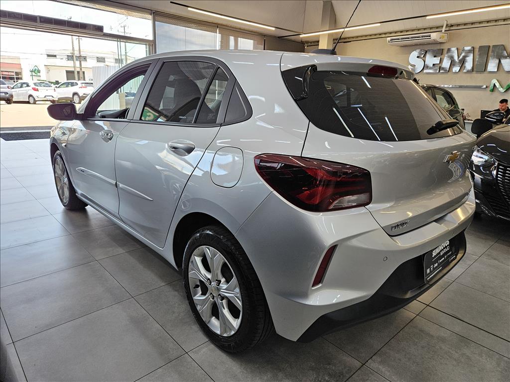 ONIX PLUS 1.0 TURBO FLEX LTZ AUTOMÁTICO10