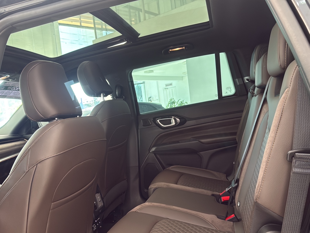 COMMANDER 2.0 TD380 TURBO DIESEL OVERLAND AT910