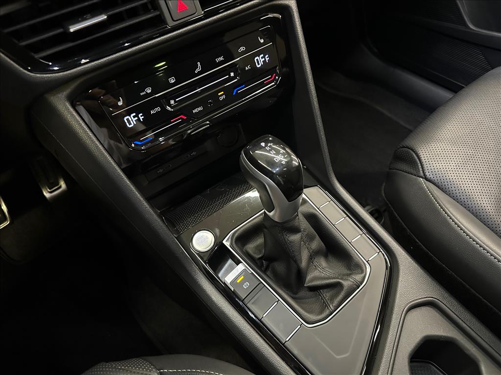 TAOS 1.4 250 TSI TOTAL FLEX HIGHLINE AUTOMÁTICO10