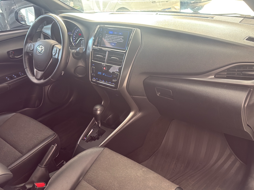 YARIS 1.5 16V FLEX XS MULTIDRIVE11