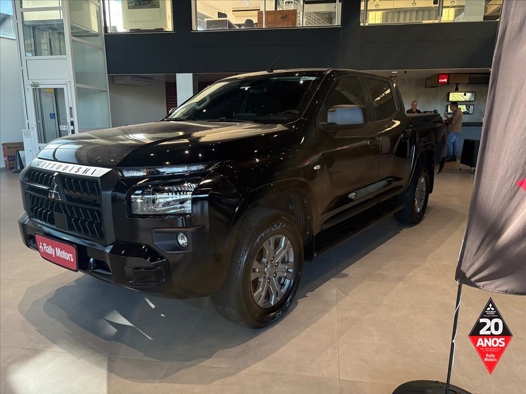 Mitsubishi-TRITON-2.4 BITURBO DIESEL CD GLS 4X4 AUTOMÁTICO