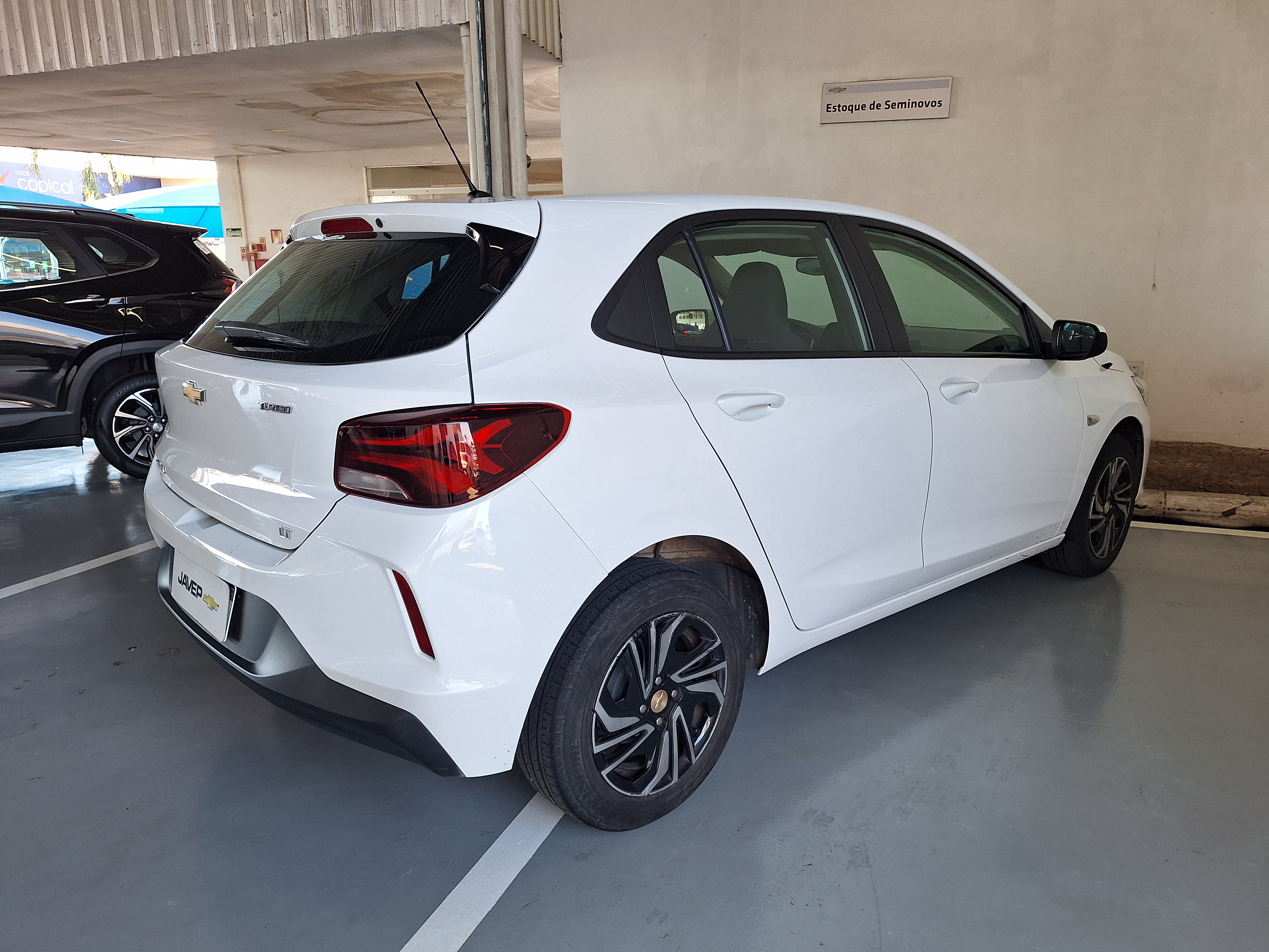 GM - Chevrolet-ONIX-1.0 TURBO FLEX LT MANUAL