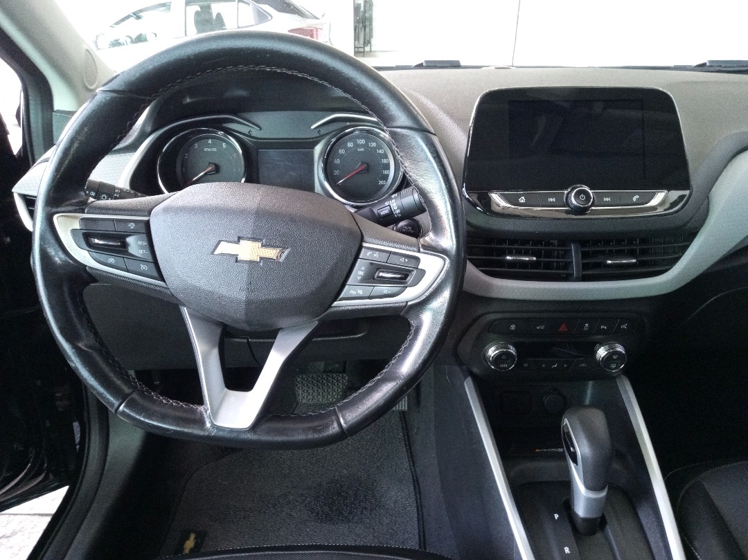 ONIX PLUS 1.0 TURBO FLEX PREMIER AUTOMÁTICO9