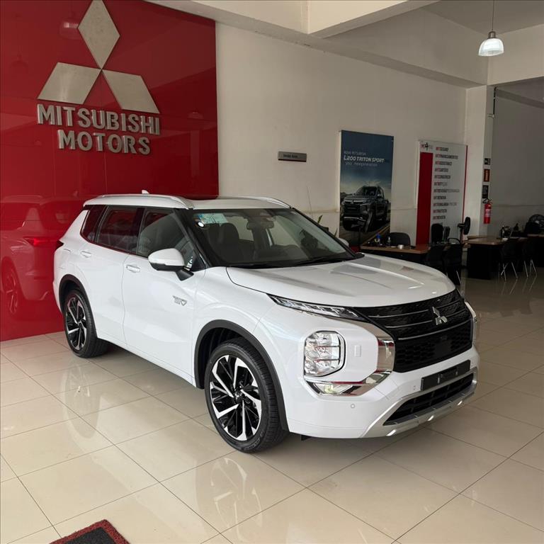 Mitsubishi-OUTLANDER-2.4 PHEV HPE-S S-AWC DHT