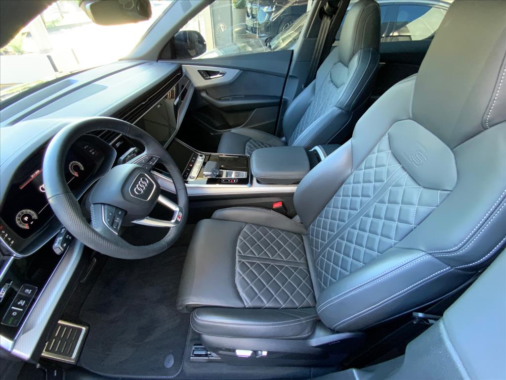 Audi-Q8-3.0 TFSI GASOLINA PERFORMANCE BLACK QUATTRO TIPTRONIC