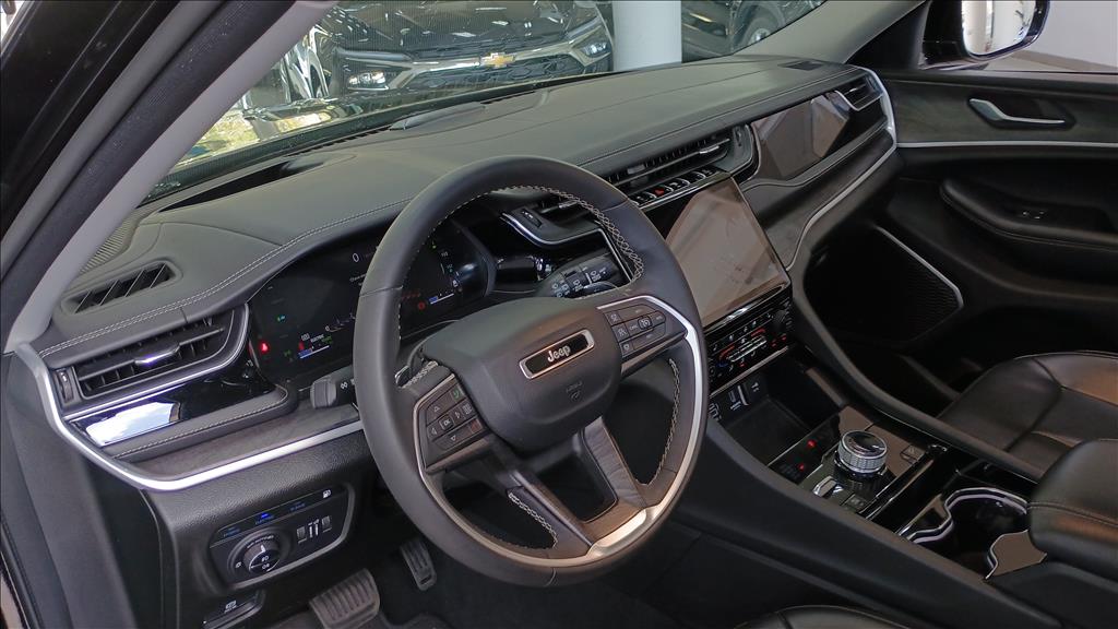 GRAND CHEROKEE 2.0 TURBO HÍBRIDO 4XE AT810