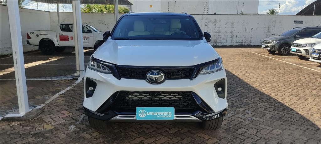 HILUX SW4 2.8 D-4D TURBO DIESEL DIAMOND 7L 4X4 AUTOMÁTICO
