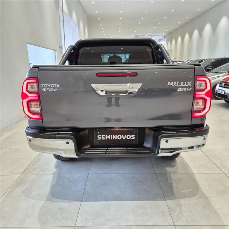 HILUX 2.8 D-4D TURBO DIESEL CD SRV 4X4 AUTOMÁTICO4