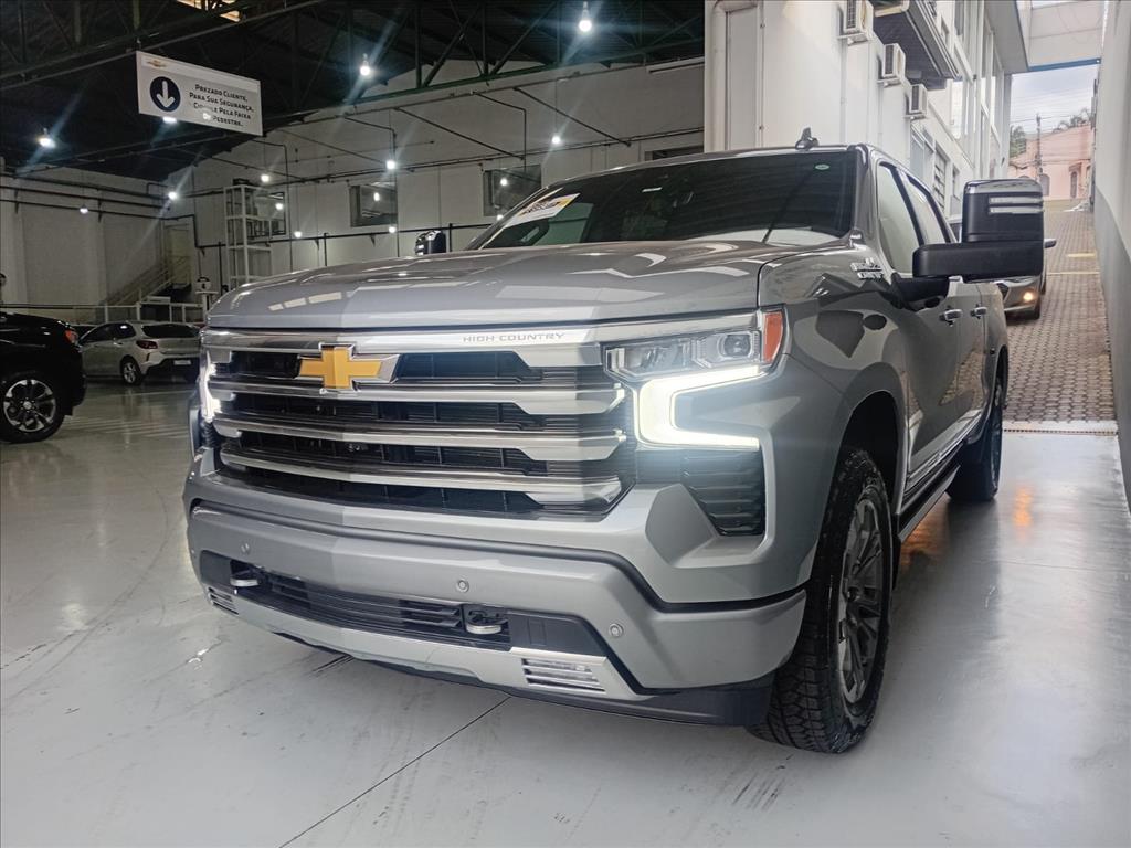 SILVERADO 5.3 V8 GASOLINA 1500 HIGH COUNTRY 4X4 AUTOMÁTICO SILVERADO 5.3 V8 GASOLINA 1500 HIGH COUNTRY 4X4 AUTOMÁTICO