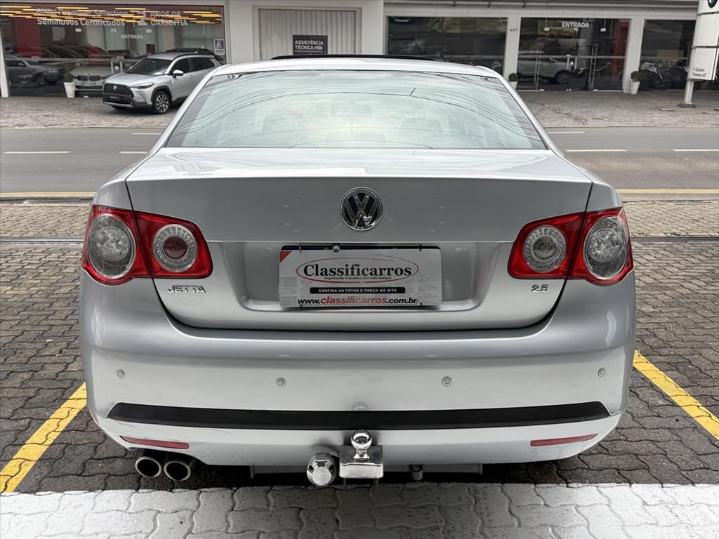 Volkswagen Jetta - 2.5 I 20V 150CV GASOLINA 4P TIPTRONIC